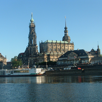 Schloss an der Elbe